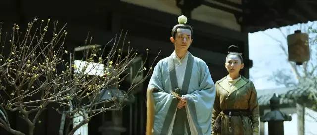 脸上有疤却很帅的男人,脸上有刀疤的男人都是什么人