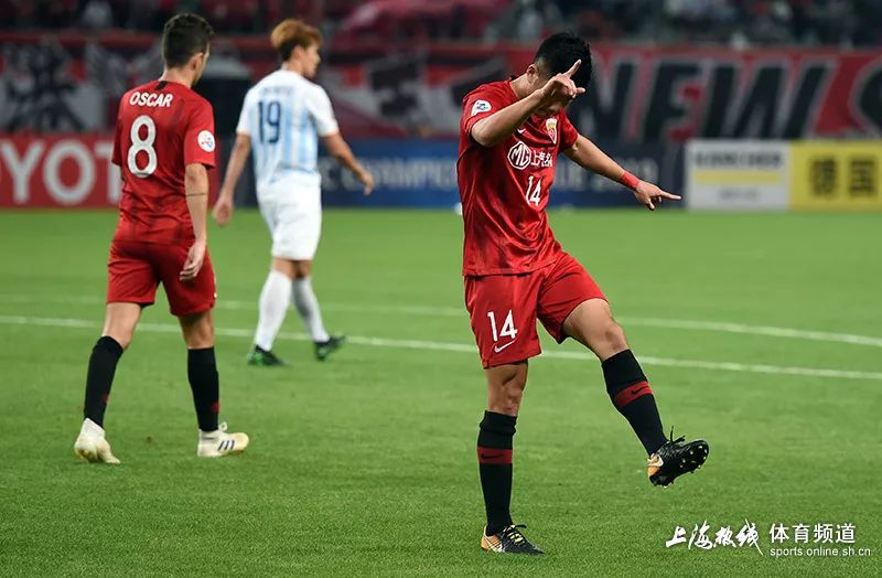 上海上港前锋李圣龙,上海上港足球队员李圣龙哪里人