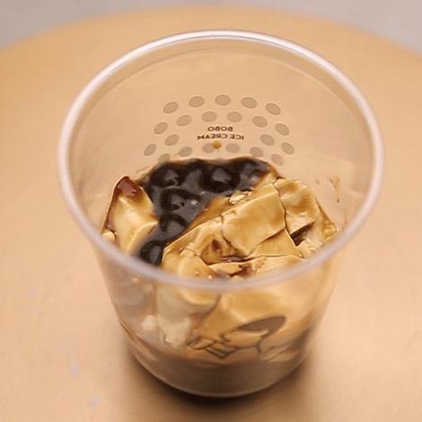 喜茶首店活动,喜茶草莓芝士冰淇淋