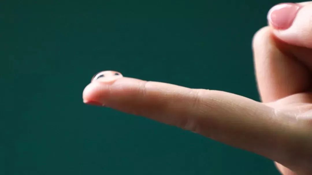 保湿、消炎、止痒、晒后修复,一管芦荟胶全搞定,宝宝也能用