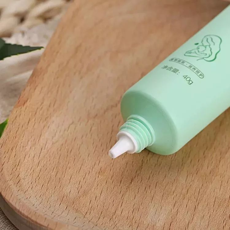 保湿、消炎、止痒、晒后修复,一管芦荟胶全搞定,宝宝也能用