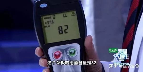 一冲一擦就干净如新,一冲就干净