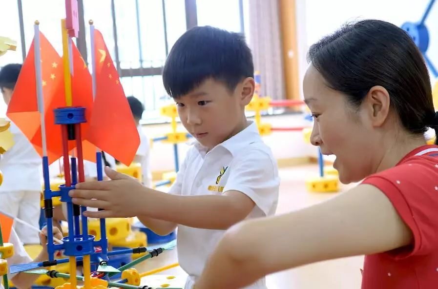 宁波北仑银泰地铁站,银泰表白