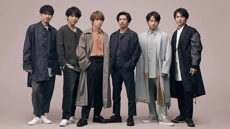 一个东亚偶像工业大佬的离开|沸腾