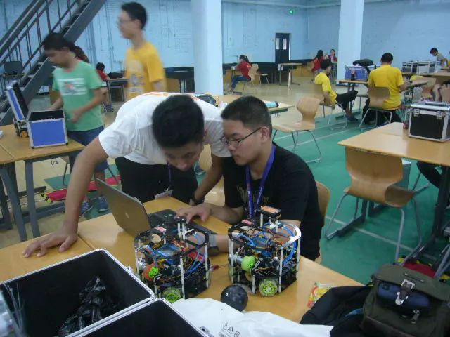 西安学习ai人工智能技术学校,西安学校人工智能招生