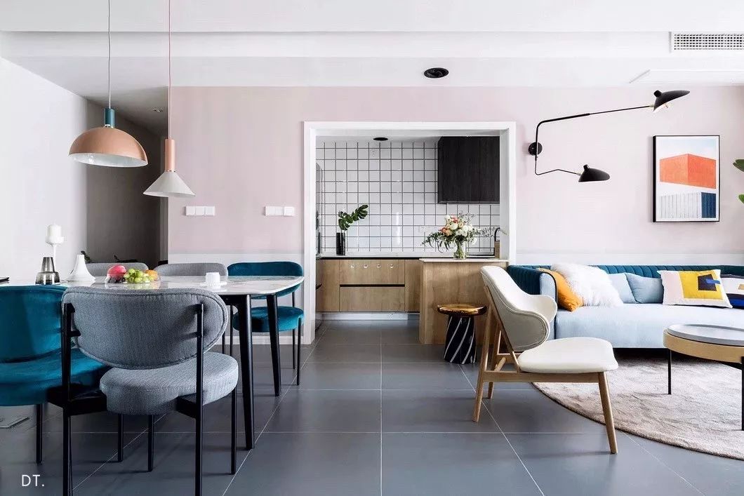 沙发承载了你的惬意,客厅沙发就是家的一道最美的风景