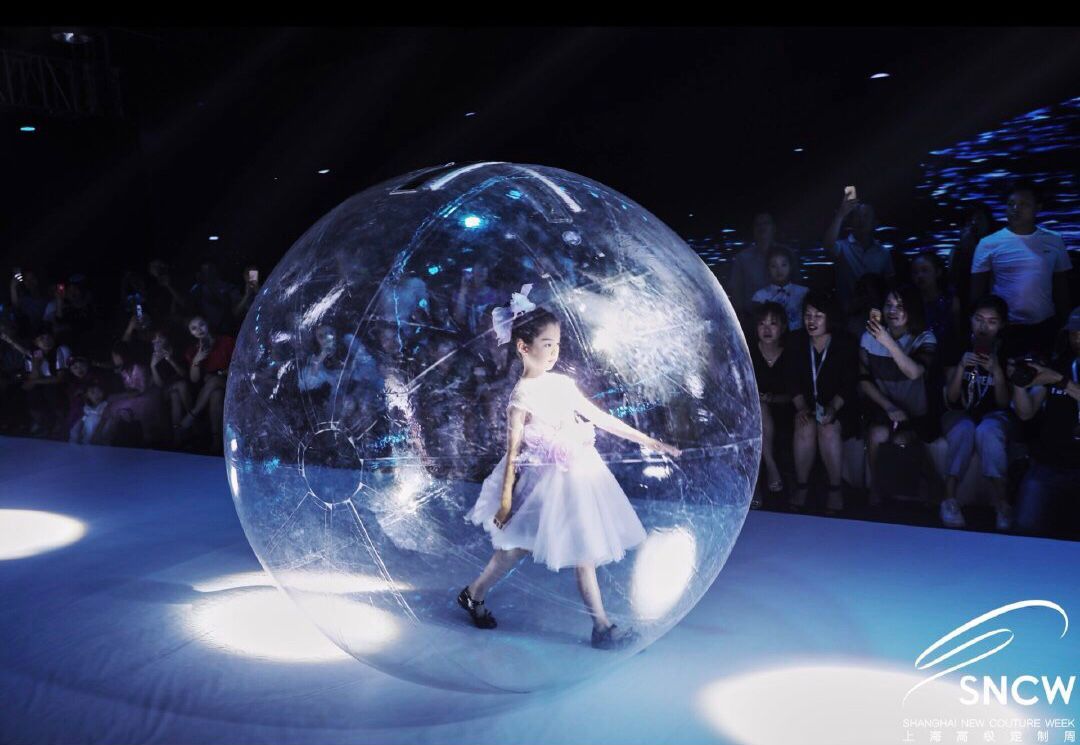 高定巴黎时装周发布会,香奈儿春夏高定时装周