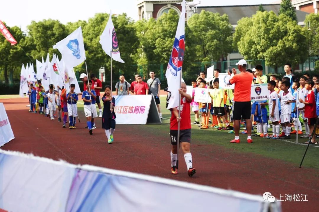 足够精彩校园足球联赛火热进行中,足够精彩足球比赛