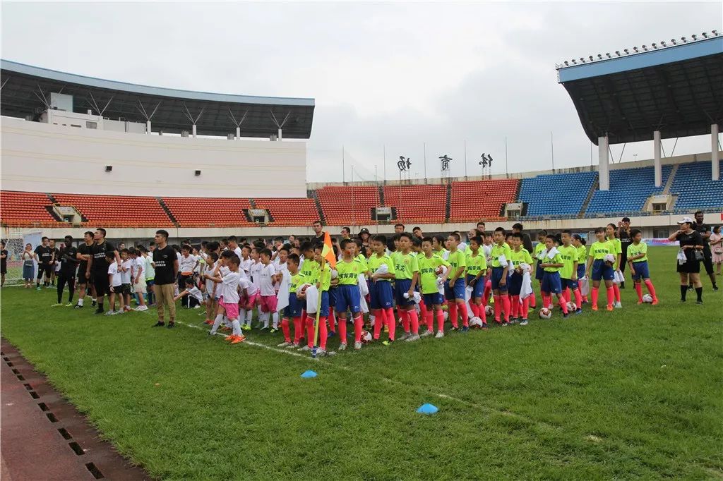 2018年桂林市足球比赛,青少年足球比赛直播