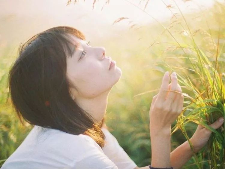 这样拍背影真的太好看了,怎样拍侧脸好看霸气