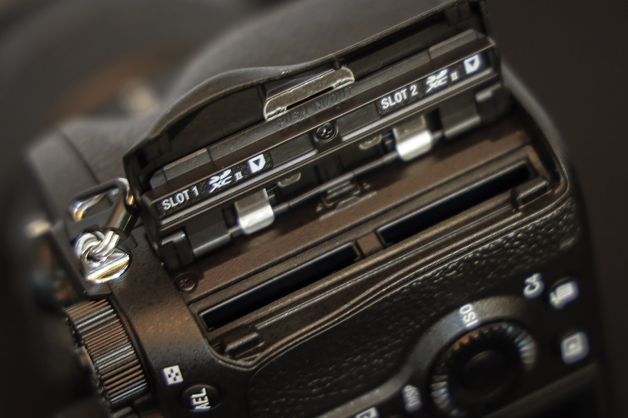 索尼最新全画幅微单a7riii,索尼alpha6000怎么样