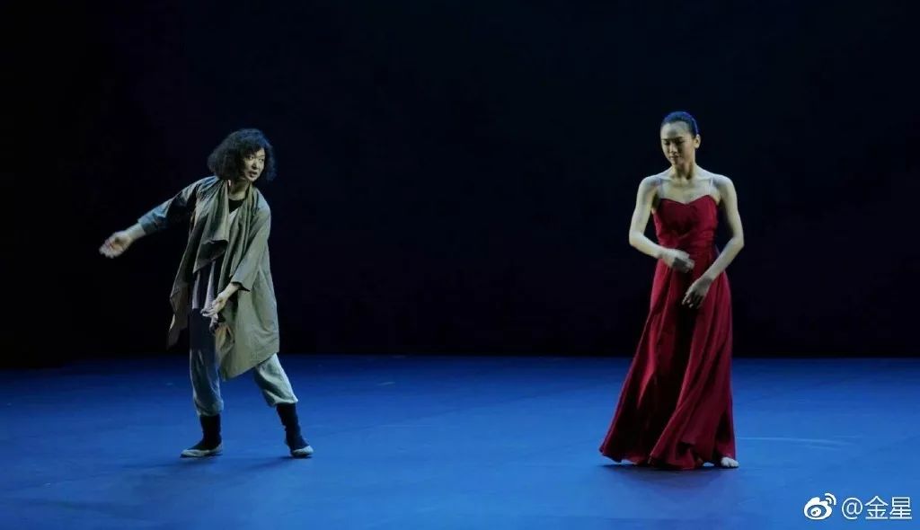 她28岁变性,父亲被嘲笑“这是你儿子还是女儿?”,一句话回应暖哭了...