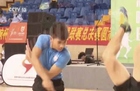 1秒跳6.33次的“最强大腿”！乡村少年如何靠一根绳“跳进”世界杯