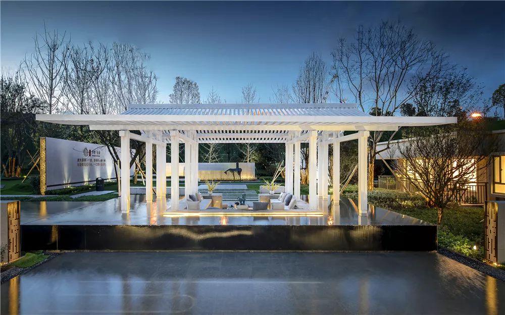 昆明中梁首府最新进展,昆明中梁首府风格