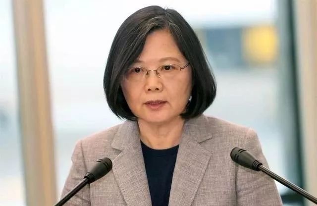 乱！蔡英文“出访”状况不断