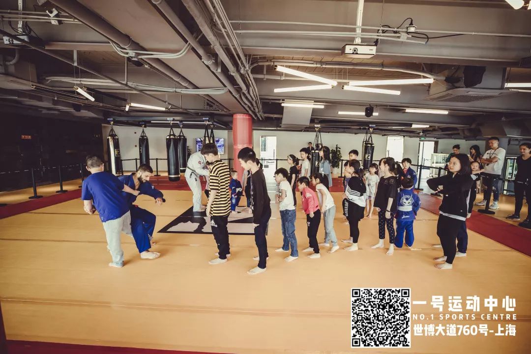 巴柔“老男孩”Saulo和他的萌小孩