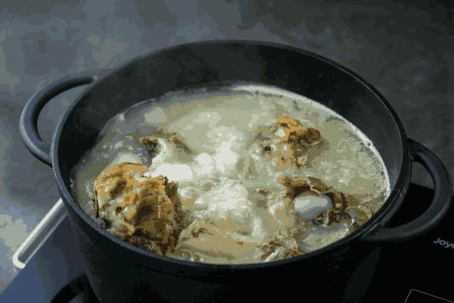 美好的米粉像少女的胸，但我们只能吃到硅胶？