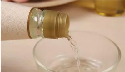 油烟机油渍怎么清洗妙招,油烟机油渍用什么能洗干净