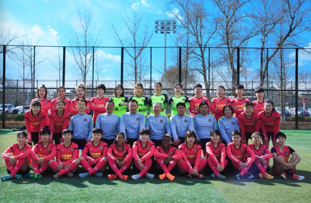 【聚焦】一线俱乐部，顶尖球星！8月，把你的目光聚焦黄石奥体中心！