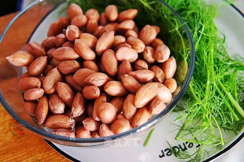 茴香花生米凉拌,茴香油炸花生米