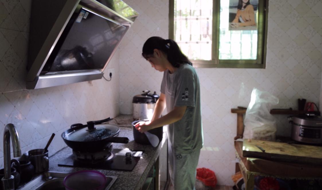 一路寻访，一路阳光！你们让更多人懂得：我本幸福，更需珍惜