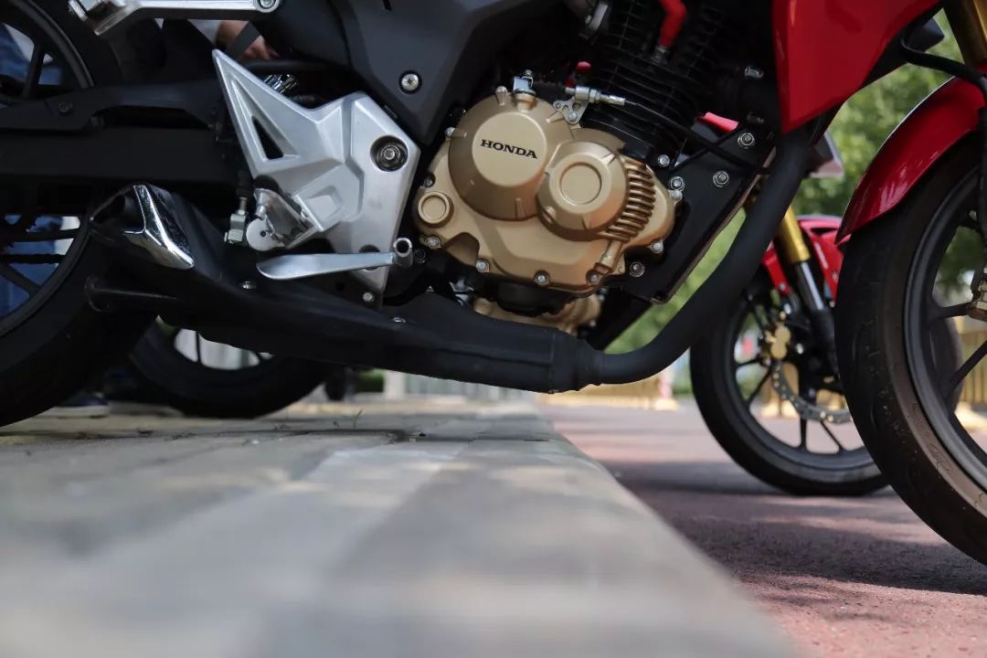 新大洲本田cbf190r与五羊本田cb190,cbf190r新大洲本田测评