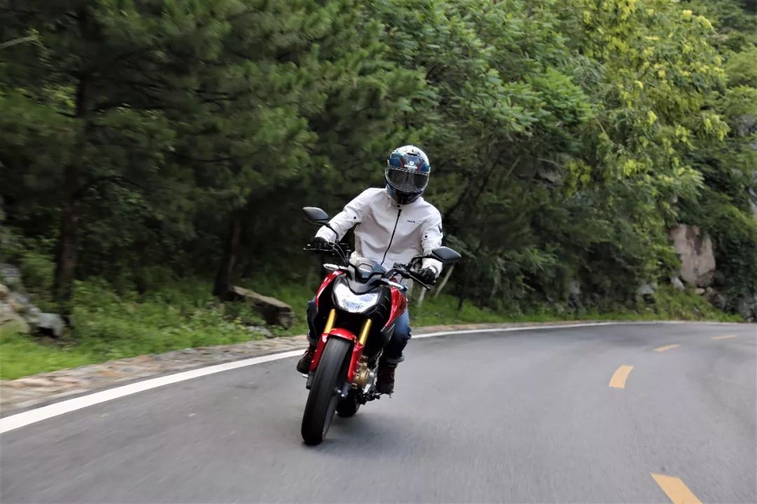 新大洲本田cbf190r与五羊本田cb190,cbf190r新大洲本田测评