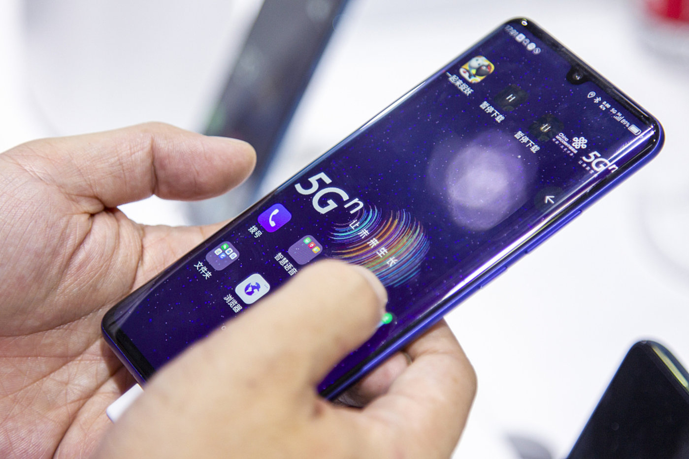 第一批5g手机,第一批5g电话