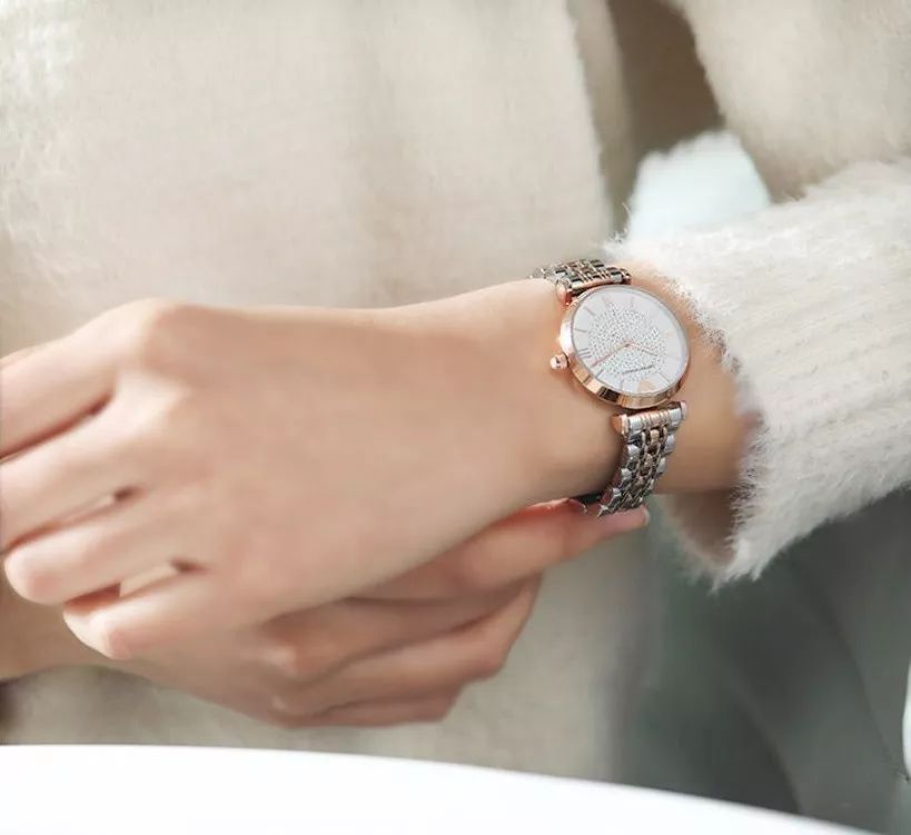 金廷祐的手表,杨祐宁的手表