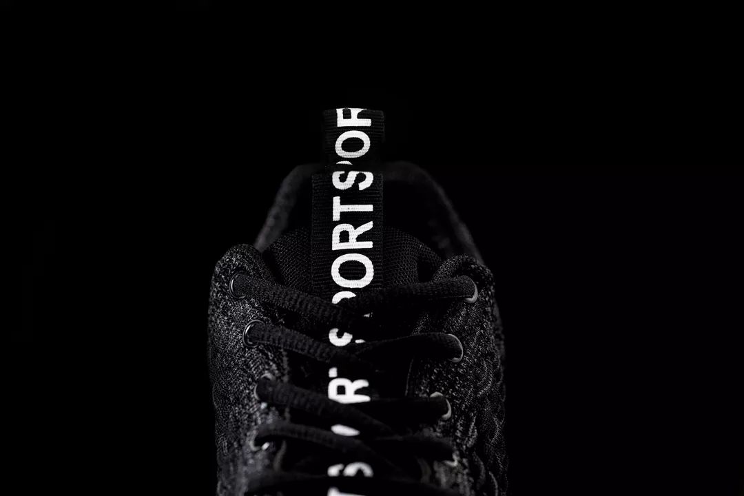 跑鞋鞋底黑科技,鞋底带刀的黑科技鞋