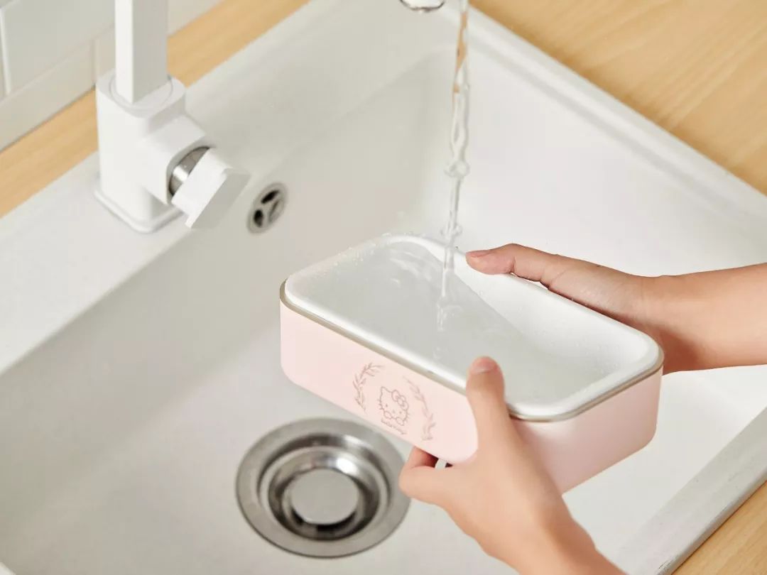 HelloKitty45周岁限定版！一只会自己热饭的便当盒｜吃货爱生活