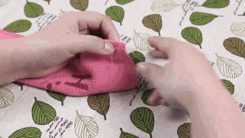 旧毛巾不要扔,旧毛巾别扔剪了放客厅省不少钱