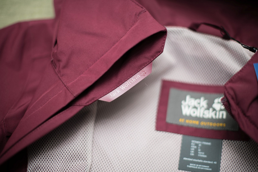 黑科技冲锋衣防暴雨,最强性能的冲锋衣