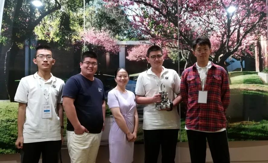 沧州市第二届机器人竞赛,奥林匹克机器人竞赛冠军