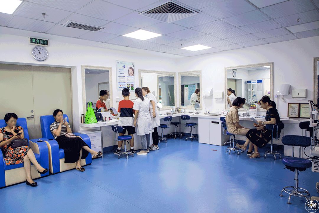 戴眼镜近视可以矫正吗,戴眼镜预防近视加深