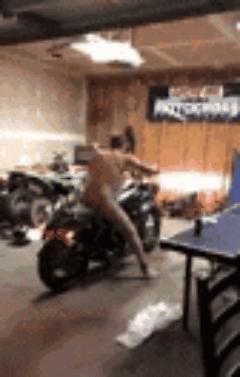 喝多后的几种表现搞笑,喝多了会怎样搞笑