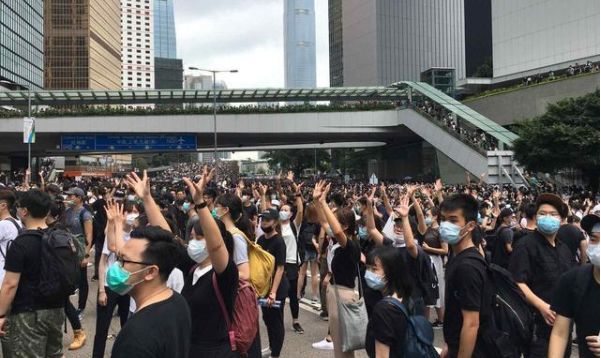 深扒操盘乱港内幕！挖出了这个美国基金会