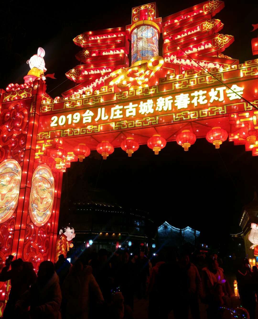 15日旅游精选:高颜值实拍!河北这个山顶足球场火了