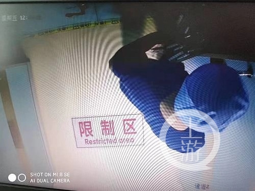女子隆胸上了手术台,女子做隆胸手术下午进手术室