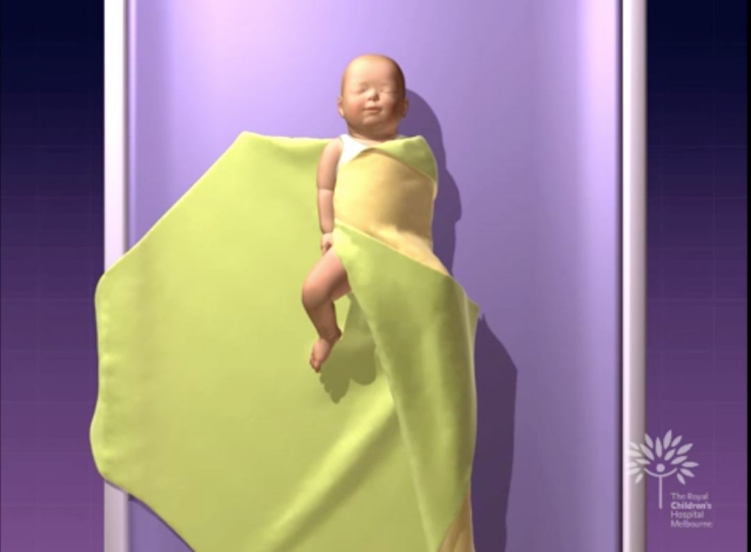 如何安全抱新生儿,宝宝裹襁褓睡会不会影响发育