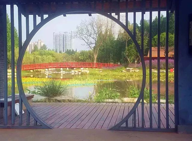 红绿蓝颜色寓意,红绿蓝的色相