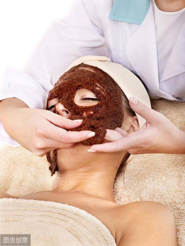 怎样自制补水保湿面膜,面部缺水严重连续敷几天面膜有效