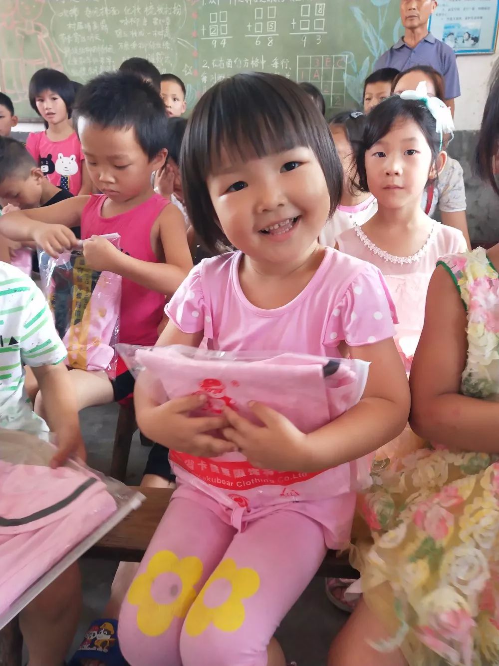 头条|暑期公益行·城乡孩子共享七彩暑假时光