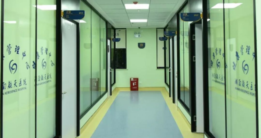 牙到底横着刷还是竖着刷,刷漆横着刷还是竖着刷