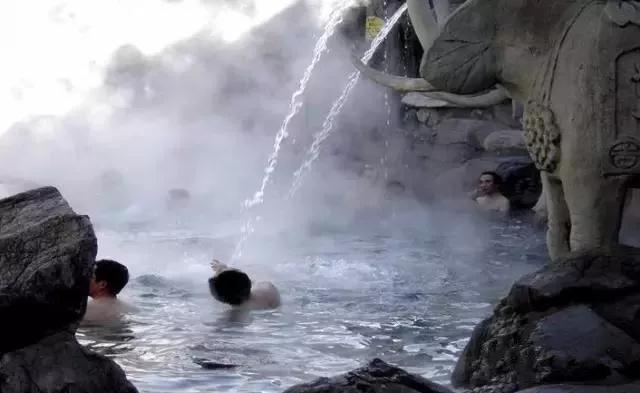 楚雄市区温泉推荐,楚雄州广通温泉度假村航拍视频