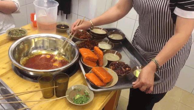 姝ｅ崡榻愬寳鐏攨涓蹭覆鍥㈣喘,姝ｅ崡榻愬寳鐏攨涓蹭覆