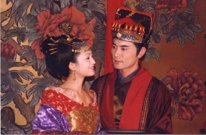 谁才是真正大小姐,有名无实的大小姐