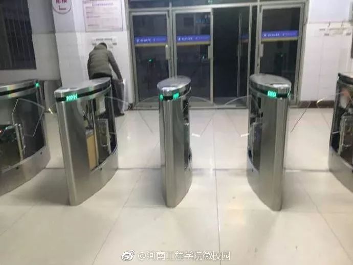 高校宿舍楼一个多少钱,河南各大学宿舍住宿条件怎么样