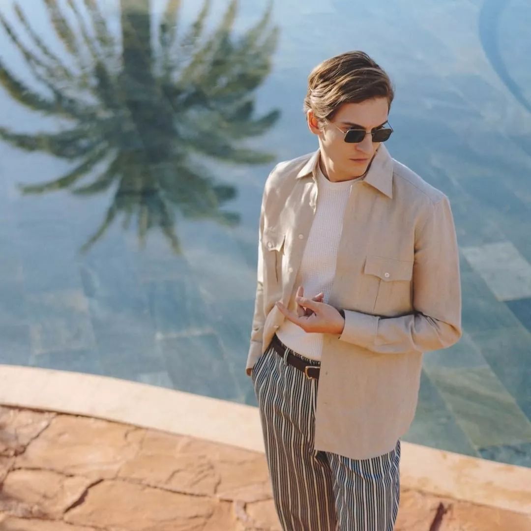 男人穿什么显得有钱,穿浅色裤子的男人性格