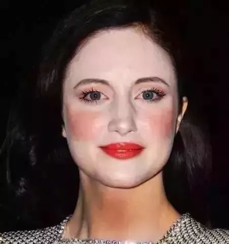 告别厚重卡粉干净底妆2步就行,拯救底妆斑驳卡粉